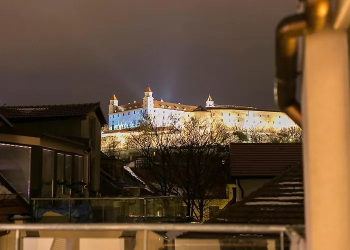 Appartamento Mi - Old Town Heart-terrace&castle View Bratislava