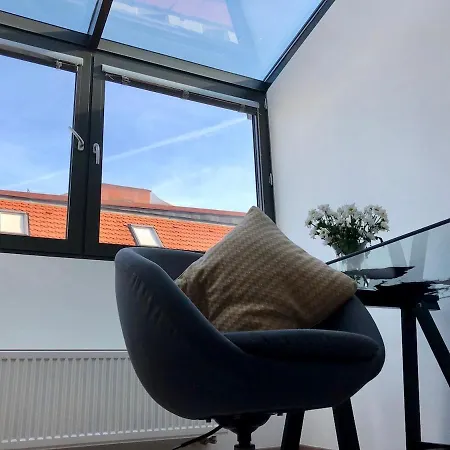 Mi - Old Town Heart-terrace&castle View Братислава