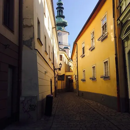Mi - Old Town Heart-terrace&castle View * Братислава
