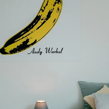 Mi - Old Town Heart-terrace&castle View